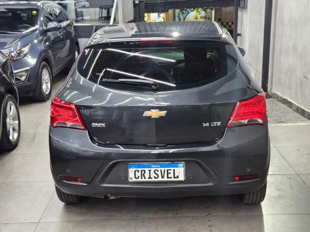 Chevrolet Onix Hatch