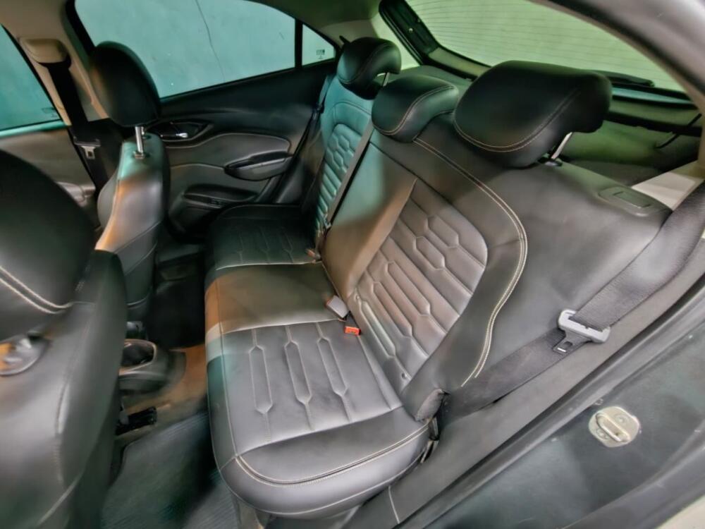 Chevrolet Onix Hatch