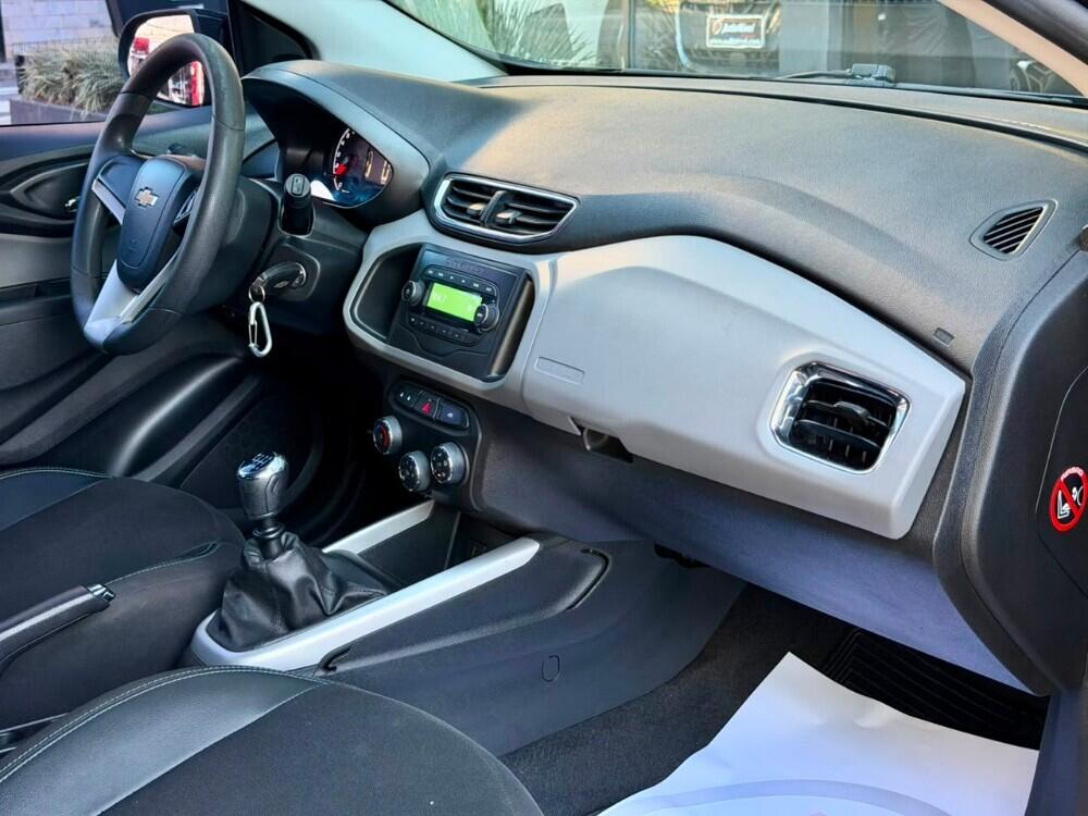 Chevrolet Onix Hatch