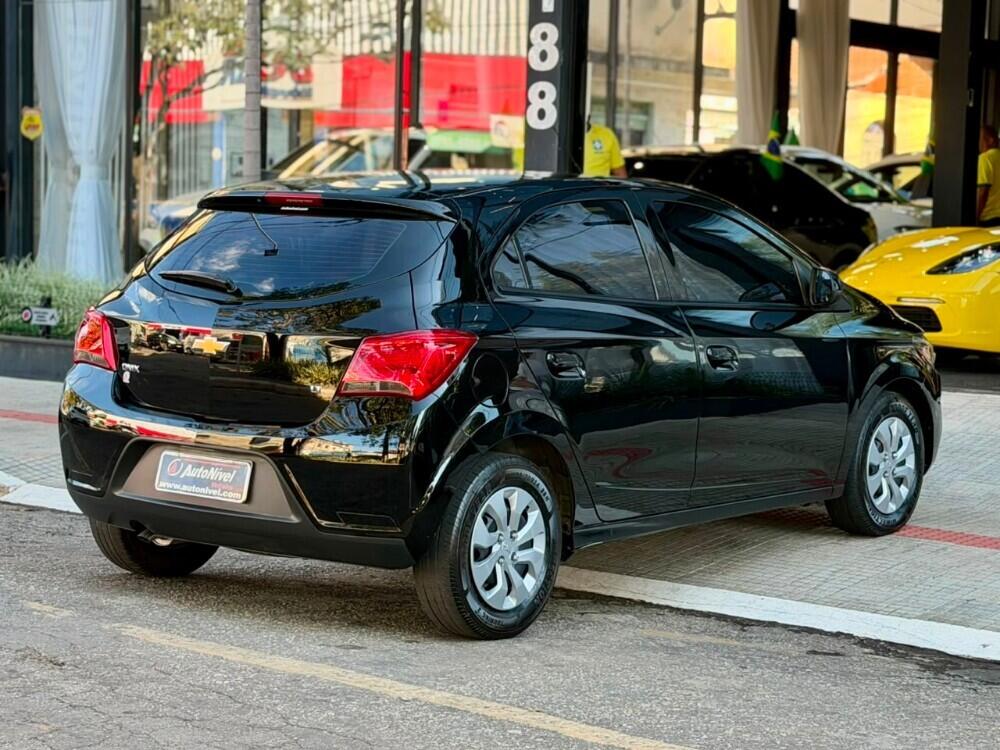 Chevrolet Onix Hatch
