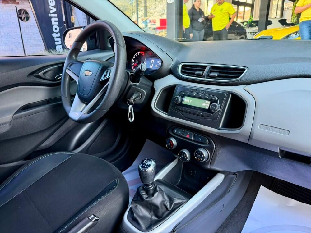 Chevrolet Onix Hatch
