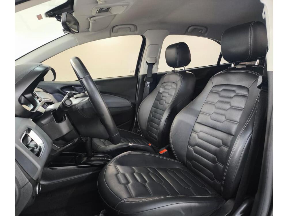 Chevrolet Onix Hatch