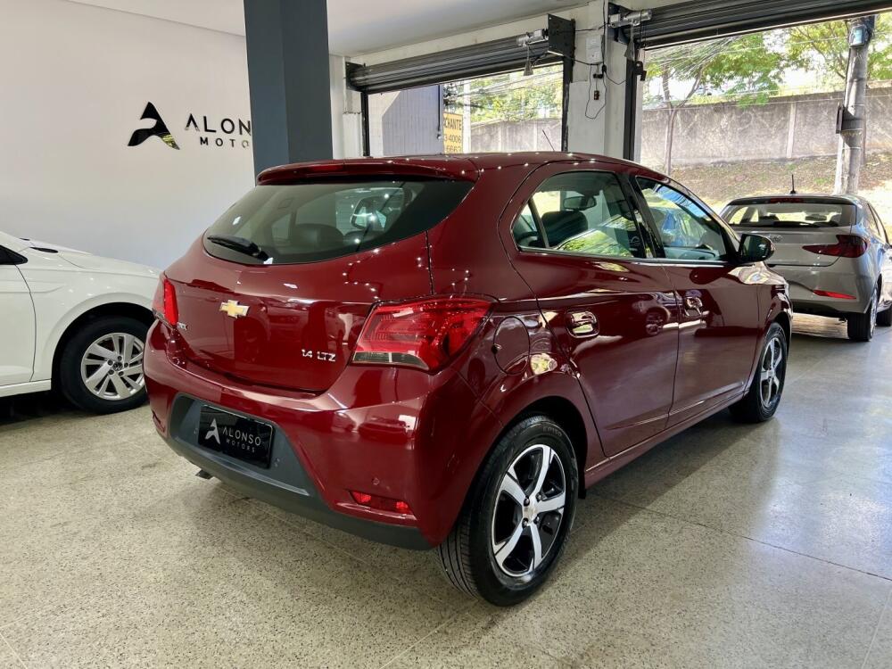 Chevrolet Onix Hatch