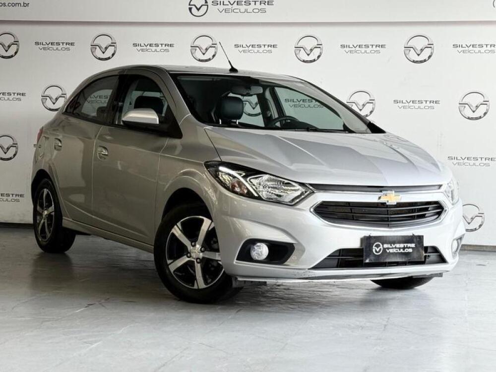 Chevrolet Onix Hatch