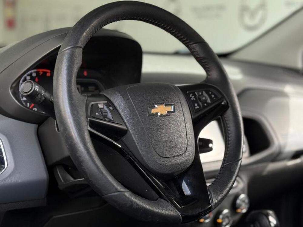 Chevrolet Onix Hatch