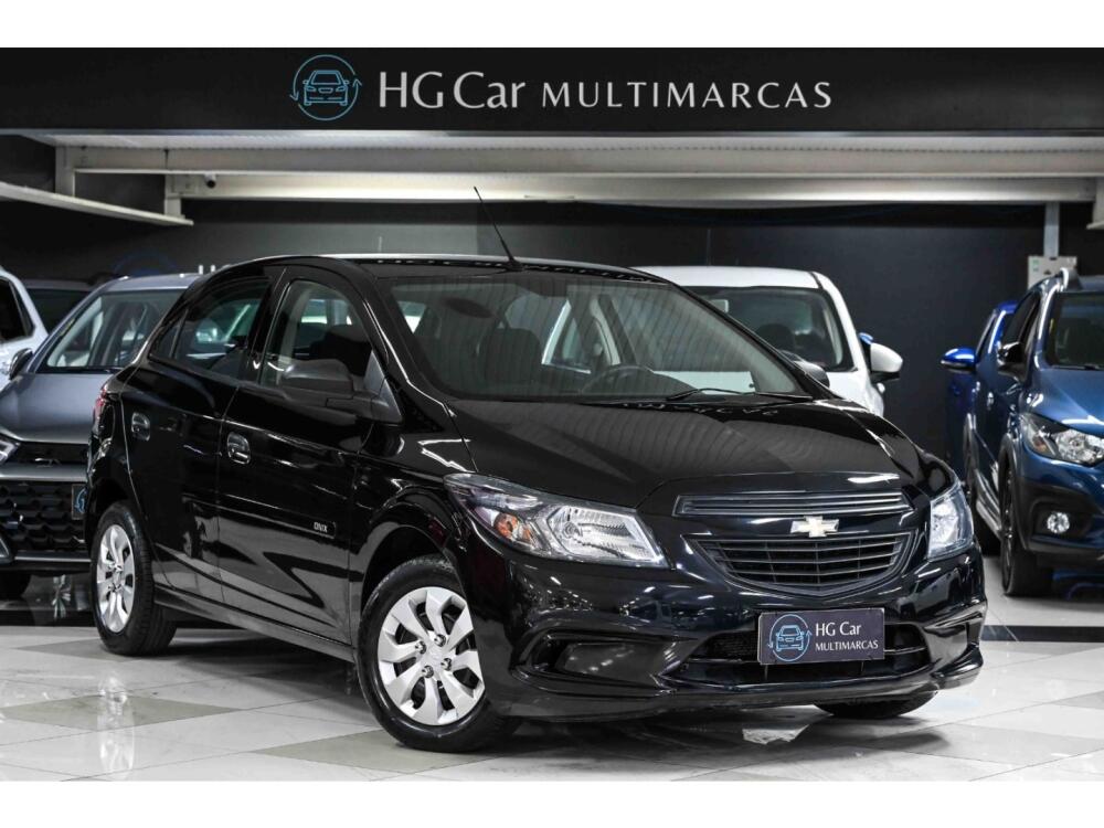 Chevrolet Onix Hatch