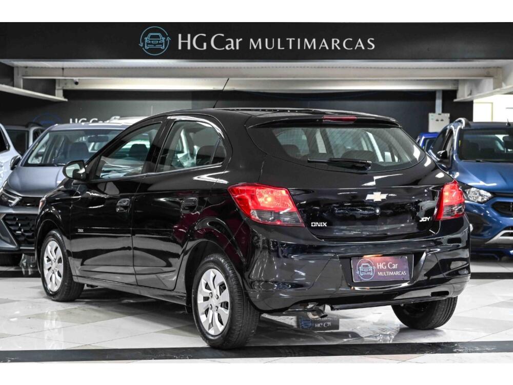 Chevrolet Onix Hatch