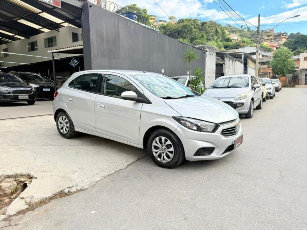 Chevrolet Onix Hatch