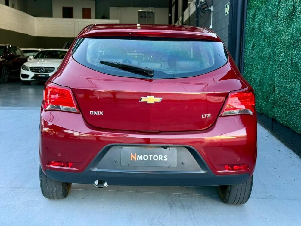 Chevrolet Onix Hatch