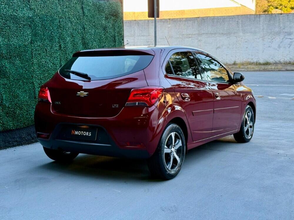 Chevrolet Onix Hatch
