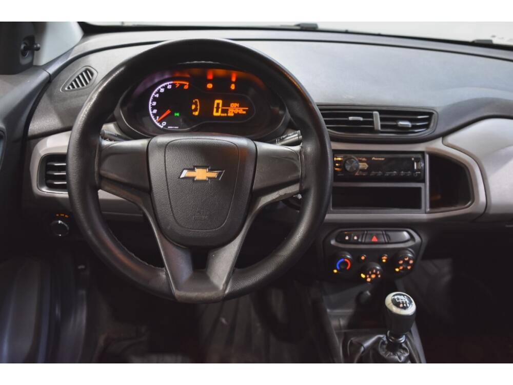 Chevrolet Onix Hatch