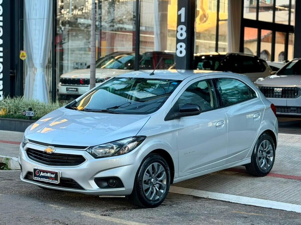 Chevrolet Onix Hatch