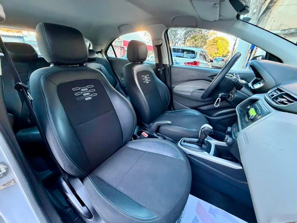 Chevrolet Onix Hatch