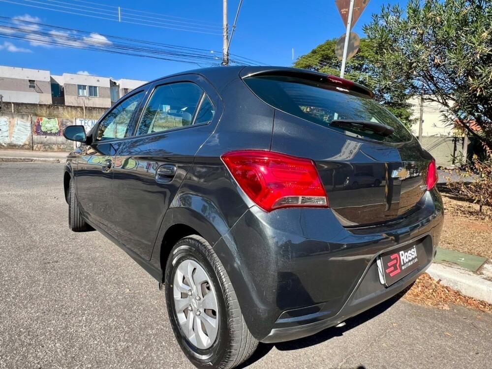 Chevrolet Onix Hatch