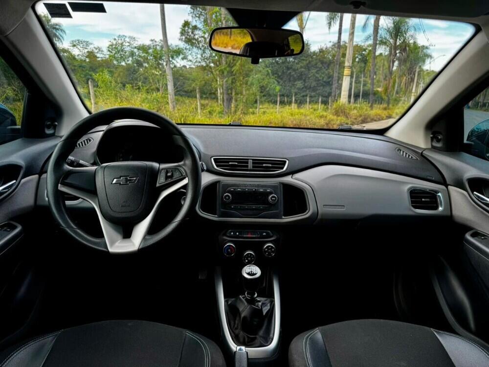 Chevrolet Onix Hatch