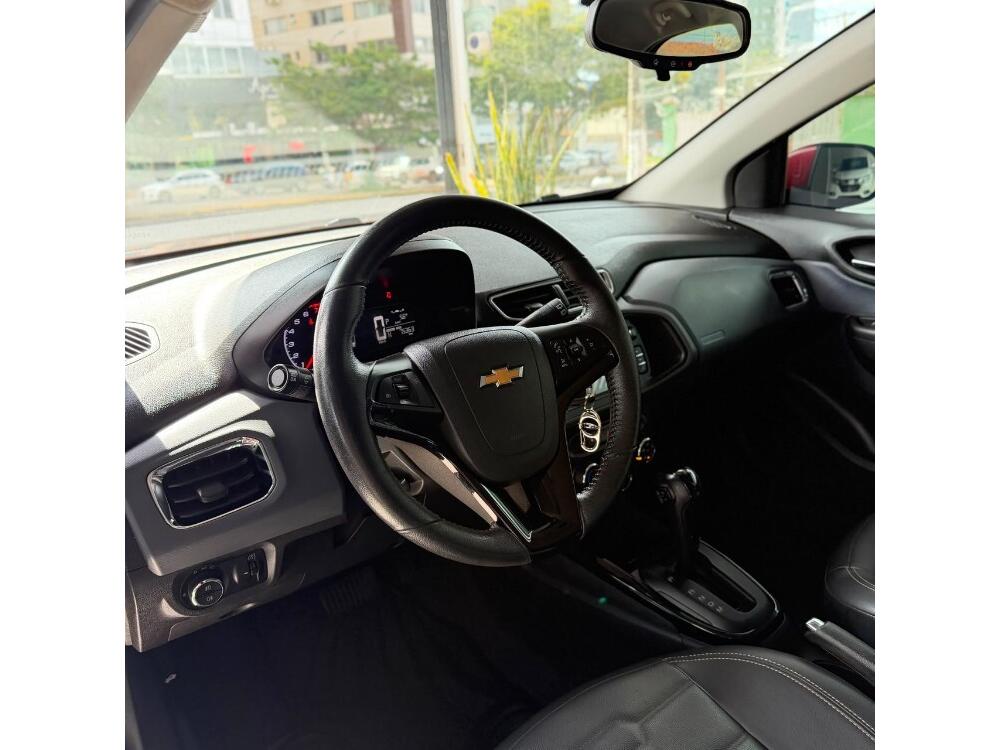 Chevrolet Onix Hatch