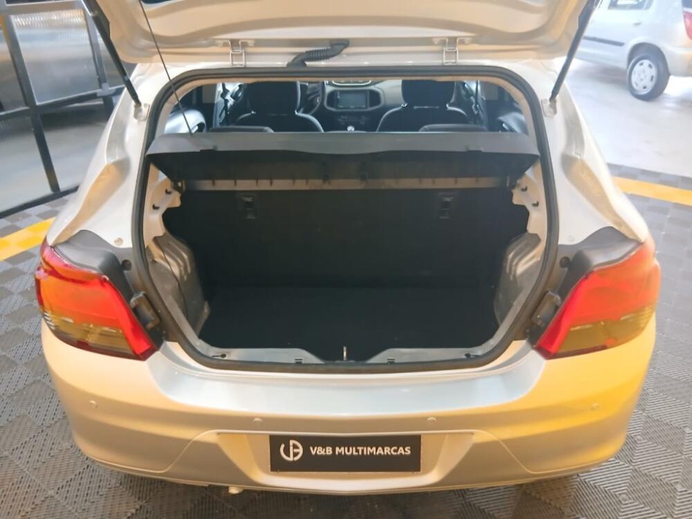 Chevrolet Onix Hatch