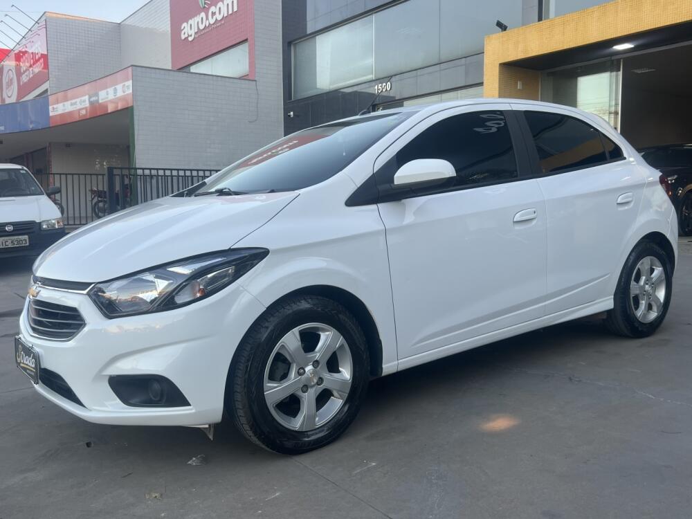 Chevrolet Onix Hatch