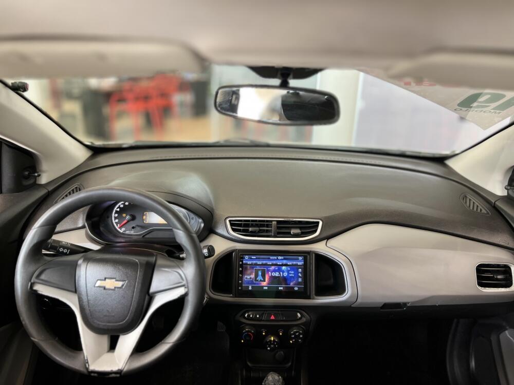Chevrolet Onix Hatch