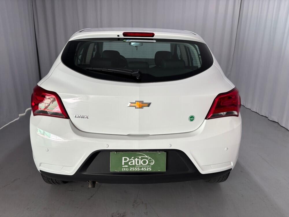 Chevrolet Onix Hatch