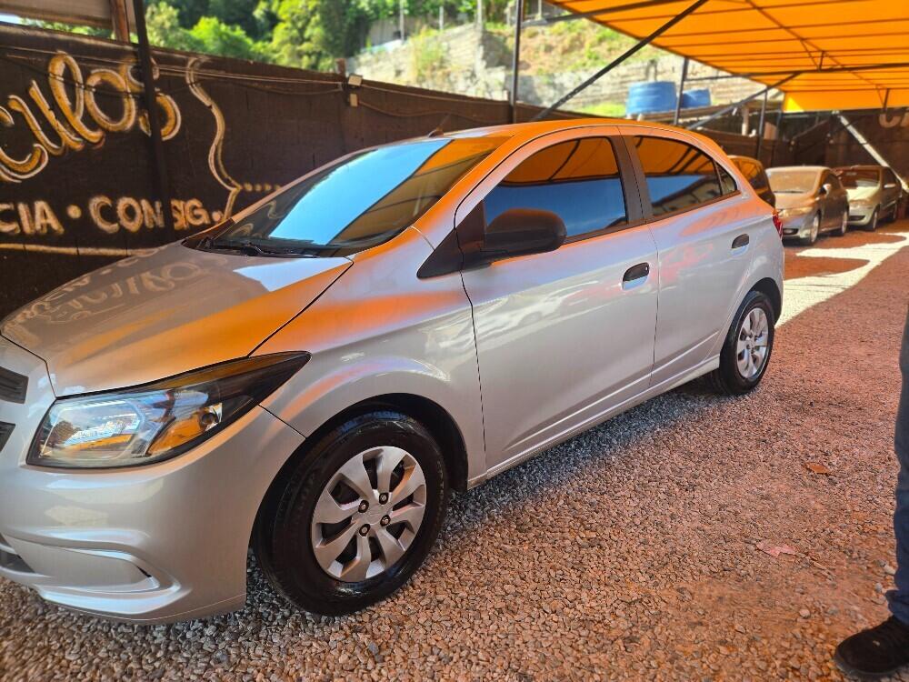 Chevrolet Onix Hatch