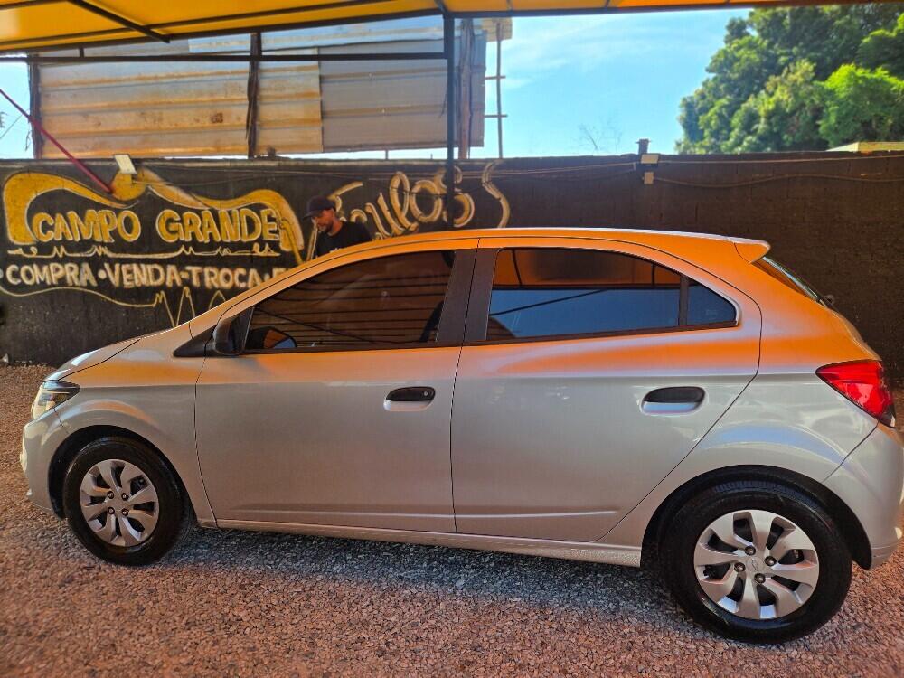 Chevrolet Onix Hatch