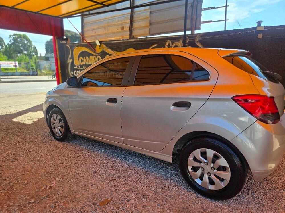 Chevrolet Onix Hatch