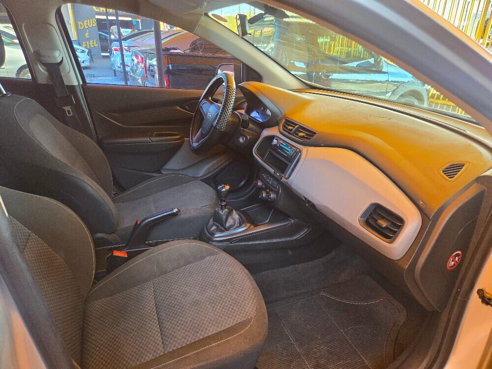 Chevrolet Onix Hatch