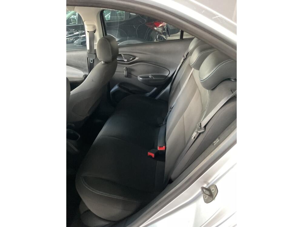 Chevrolet Onix Hatch