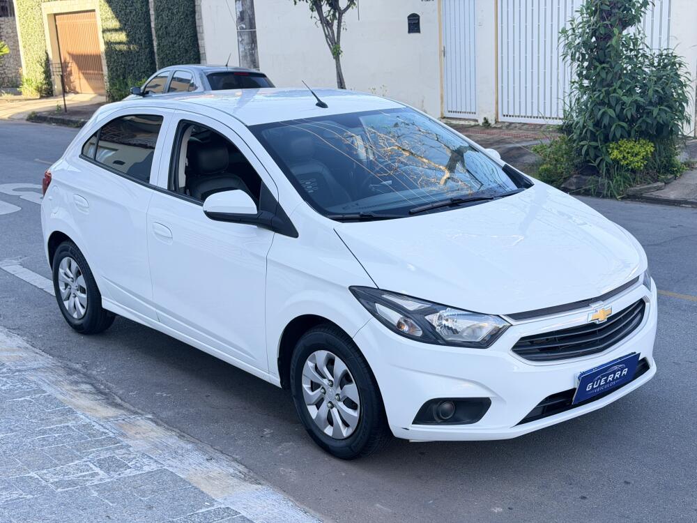 Chevrolet Onix Hatch