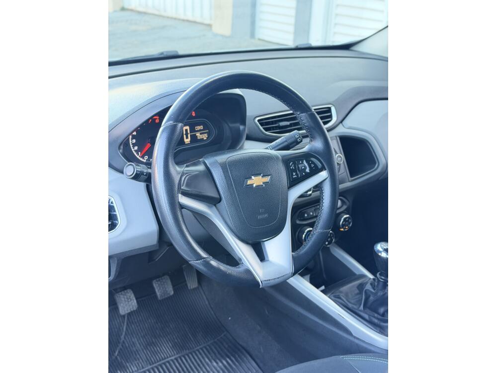 Chevrolet Onix Hatch