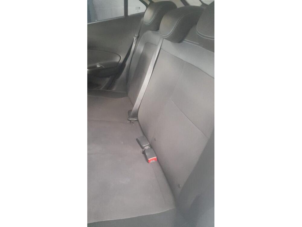 Chevrolet Onix Hatch
