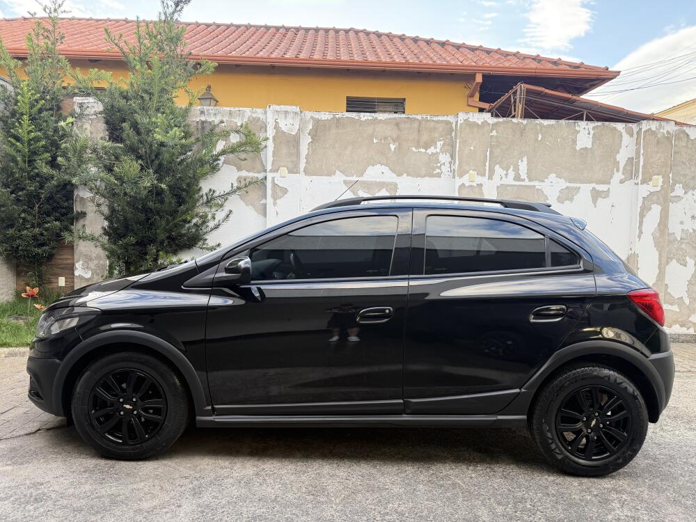 Chevrolet Onix Hatch