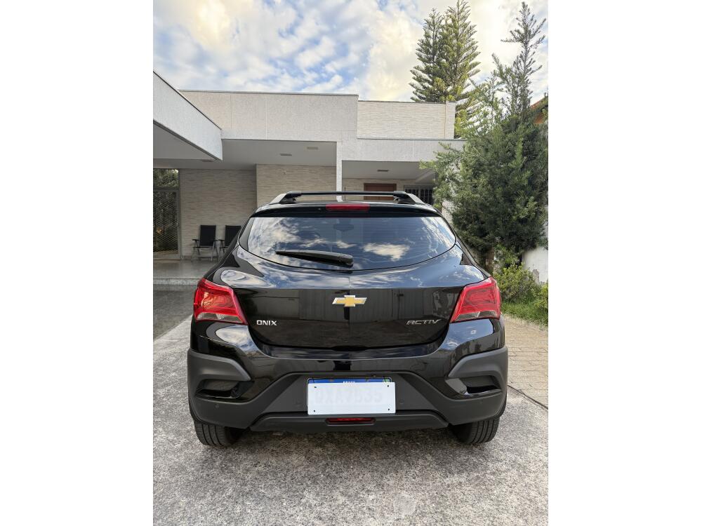 Chevrolet Onix Hatch