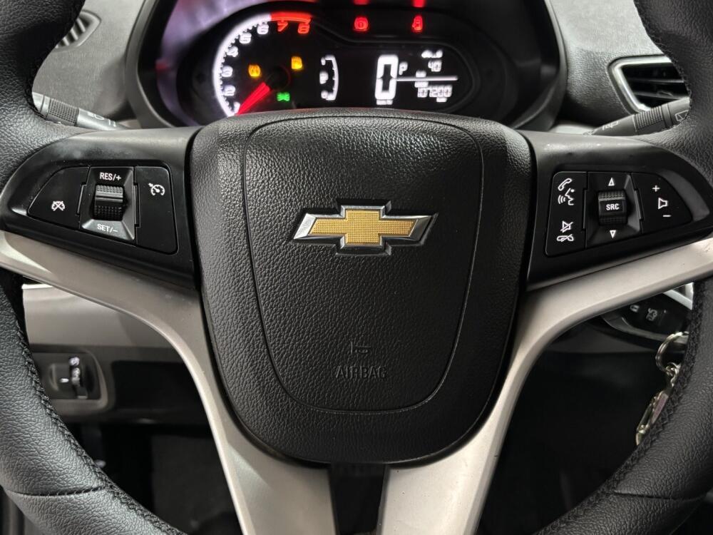 Chevrolet Onix Hatch