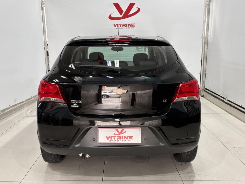 Chevrolet Onix Hatch