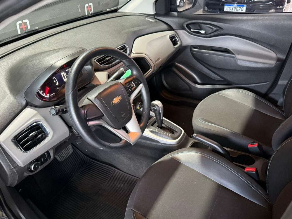 Chevrolet Onix Hatch