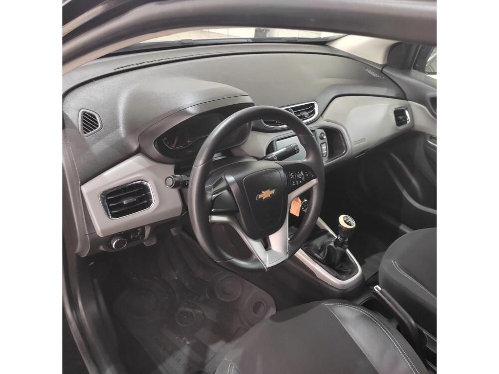 Chevrolet Onix Hatch