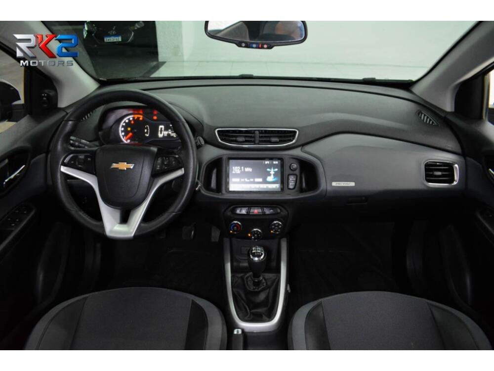 Chevrolet Onix Hatch