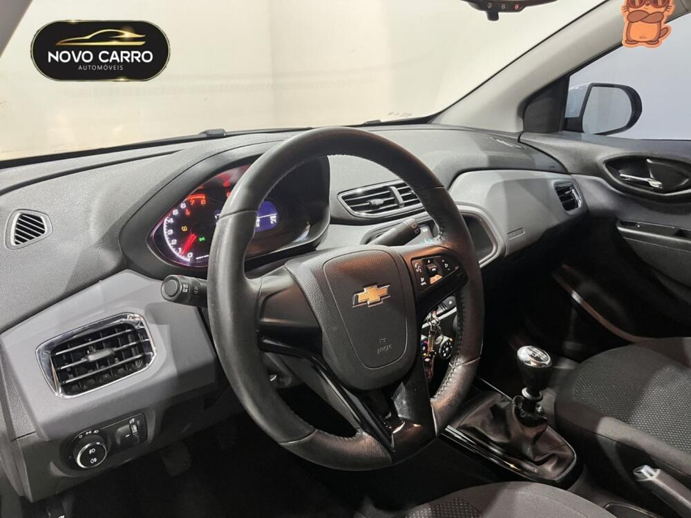 Chevrolet Onix Hatch