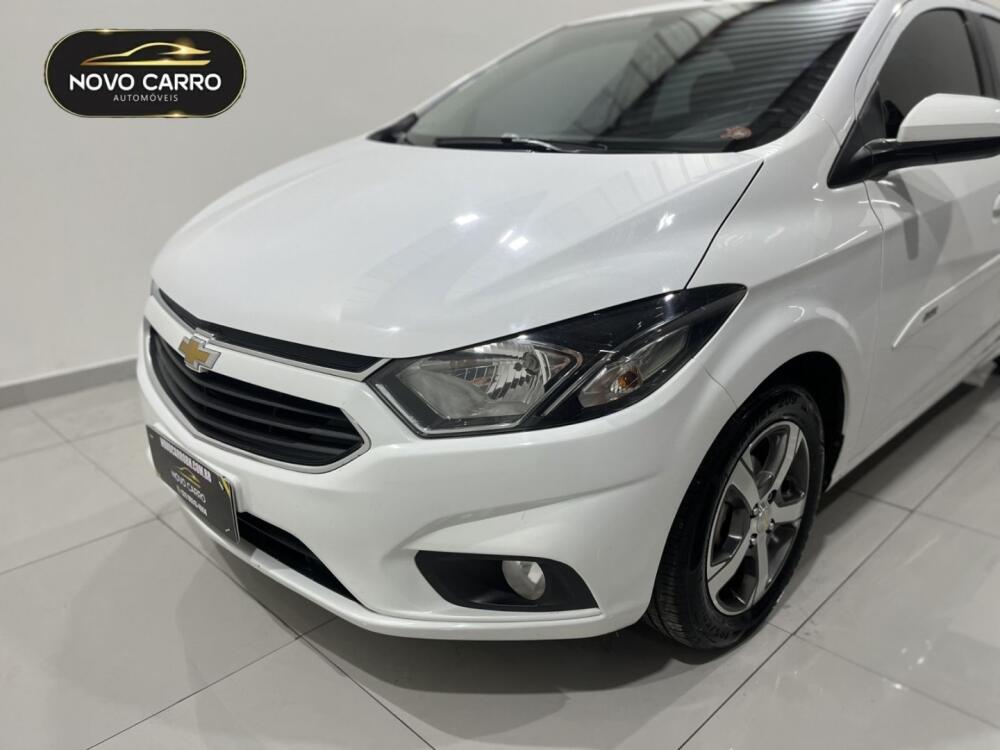 Chevrolet Onix Hatch