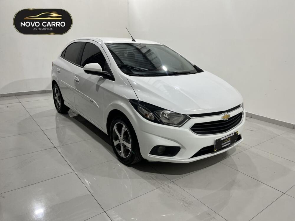 Chevrolet Onix Hatch