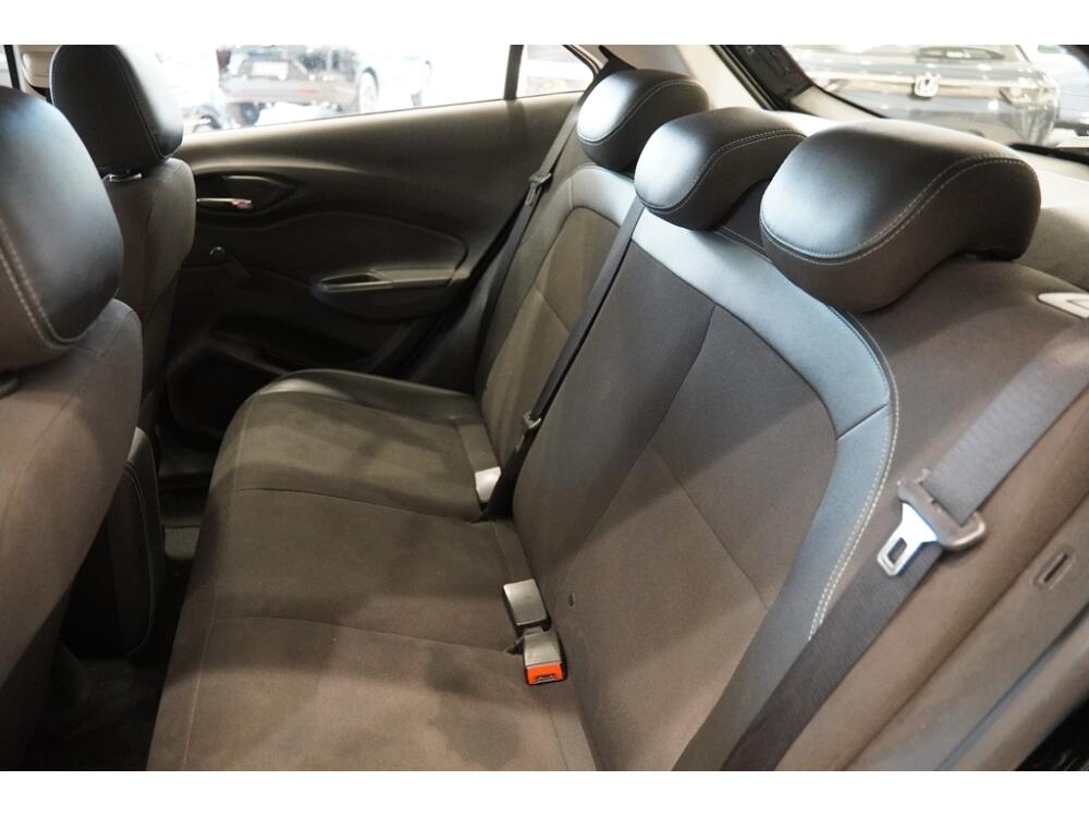 Chevrolet Onix Hatch