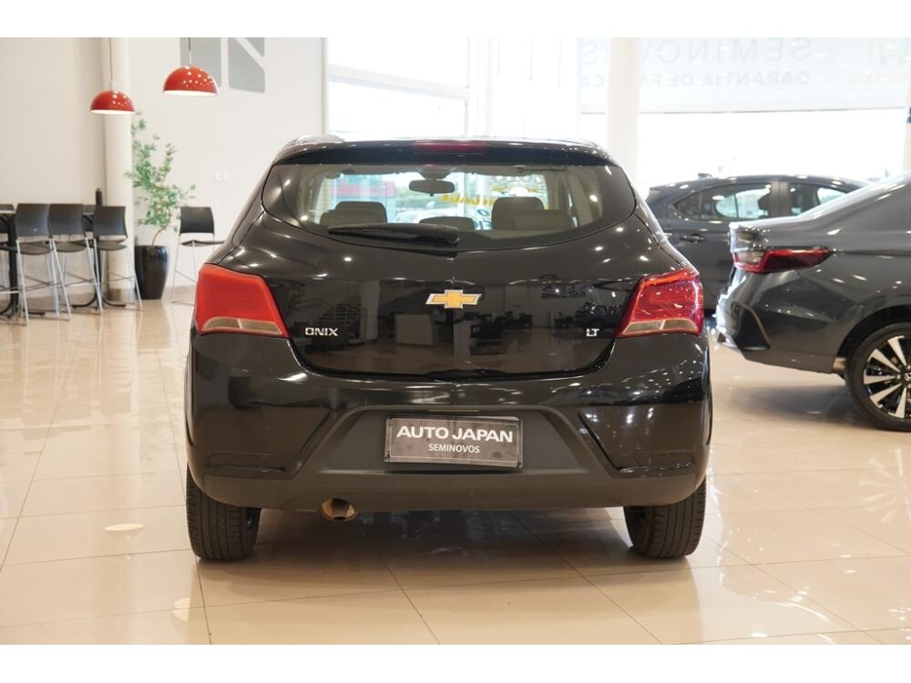 Chevrolet Onix Hatch