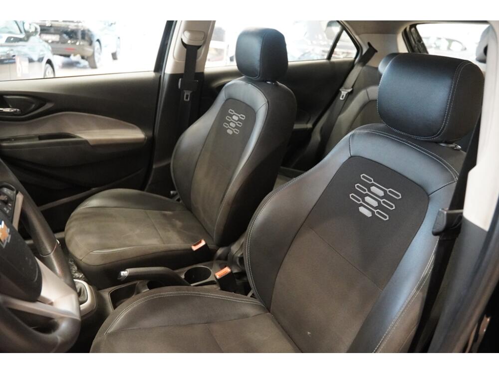 Chevrolet Onix Hatch