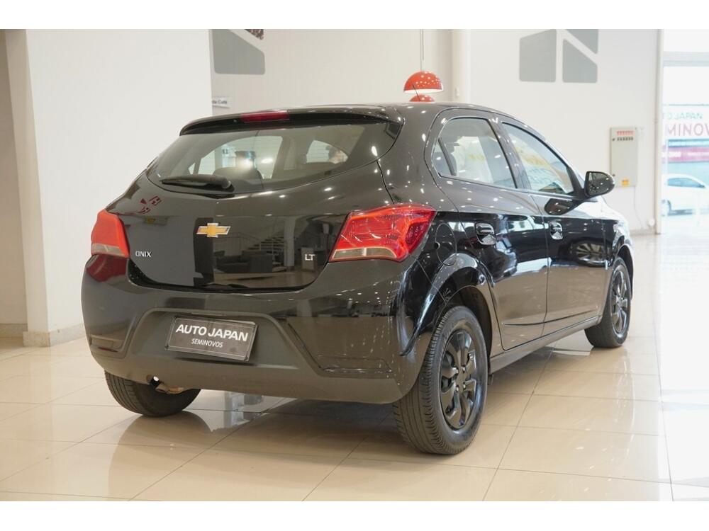 Chevrolet Onix Hatch