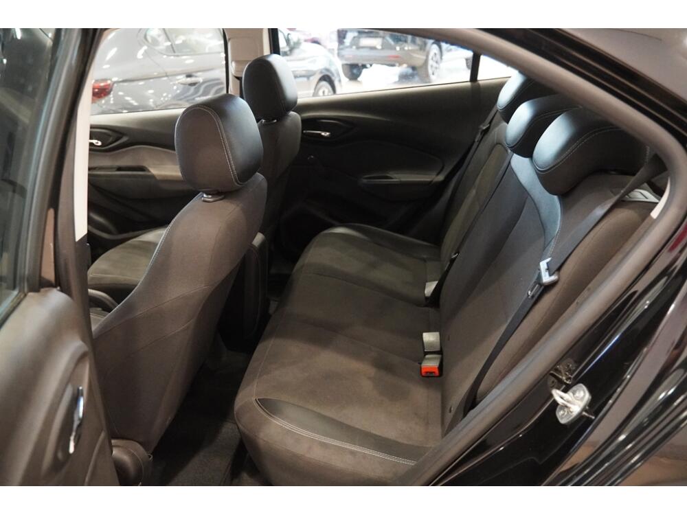 Chevrolet Onix Hatch