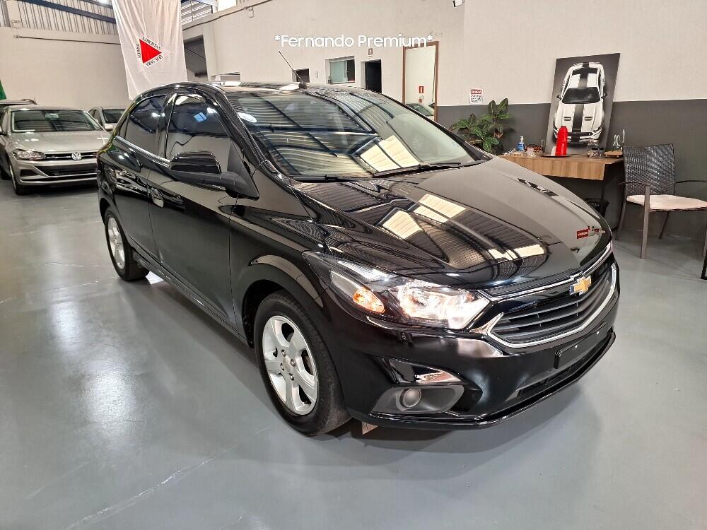 Chevrolet Onix Hatch