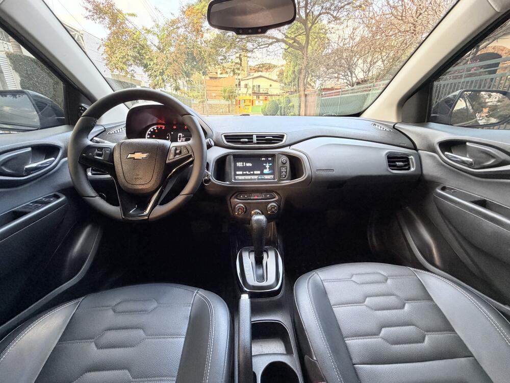 Chevrolet Onix Hatch