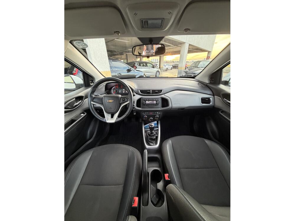 Chevrolet Onix Hatch